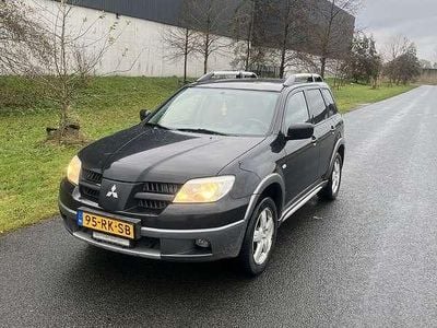 Zwart Gebruikt 2005 Mitsubishi Outlander Intense SUV | € 3.000 (Eerlijke prijs)