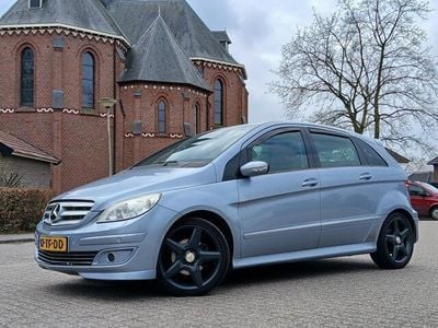 Mercedes B200