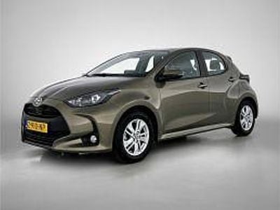 Groen metallic Occasion 2024 Toyota Yaris Active Hatchback | € 22.645 (Eerlijke prijs)