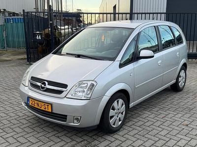 Grijs Gebruikt 2003 Opel Meriva Cosmo MPV | € 1.150 (Eerlijke prijs)