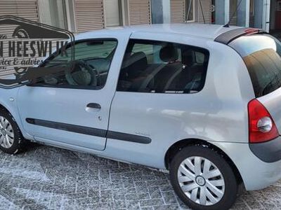 tweedehands Renault Clio II 1.2-16V Authentique Comfort