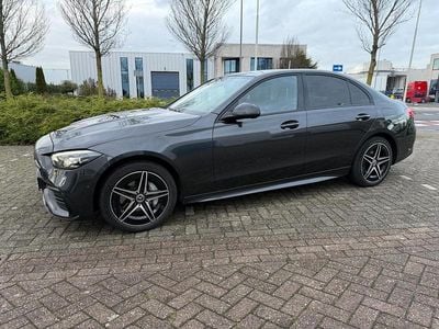 Grijs Occasion 2023 Mercedes C300e AMG line Sedan | € 44.749 (Eerlijke prijs)