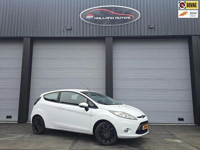 Occasion Ford Fiesta Trend 97 PK (71 kW) 2012 Wit Hatchback