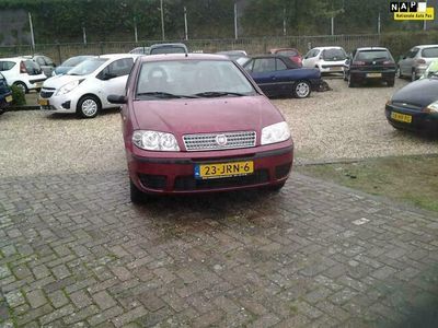 tweedehands Fiat Punto 1.2 Active 5 drs airco lpg g3 zeer lux,s roodmet