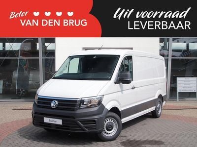 tweedehands VW Crafter 2.0 TDI 30 L3H2 Trendline 140pk | Januari rijden! | Airco | Cruise control | Achteruitrijcamera | Navigatie via app-connect | Bijrijdersbank