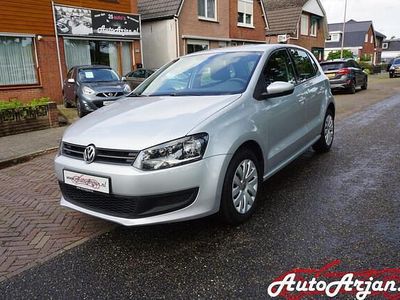 Grijs (metallic) Gebruikt 2009 VW Polo Comfortline Hatchback | € 9.600