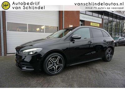 Zwart Gebruikt 2022 Mercedes B250e Premium Plus MPV | € 26.945 (Eerlijke prijs)