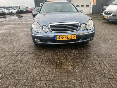 Mercedes E320