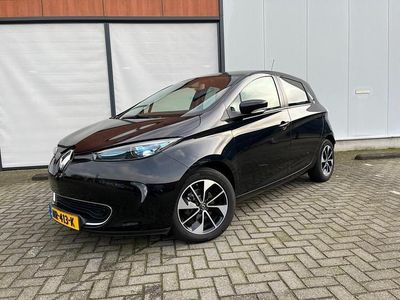 Zwart (metallic) Gebruikt 2017 Renault Zoe Intens Hatchback | € 6.950 (Eerlijke prijs)