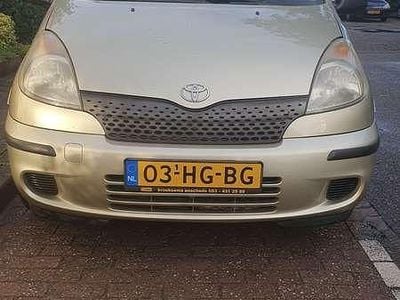 Toyota Yaris Verso