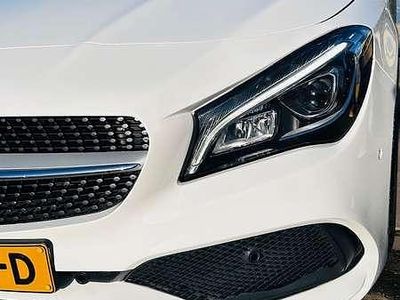 Wit Occasion 2018 Mercedes CLA180 Sedan | € 17.999 (Duur)