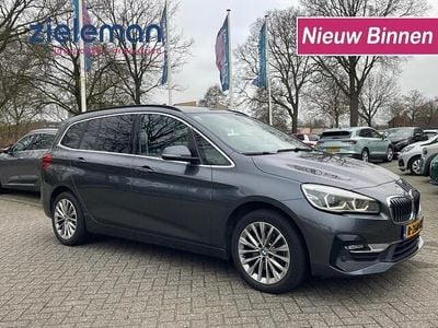 Grijs Gebruikt 2022 BMW 218 Comfort Edition MPV | € 19.845 (Super prijs)