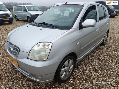 Occasion Kia Picanto LX 65 PK (47 kW) 2006 Grijs (metallic) Hatchback