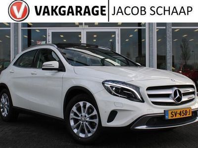 tweedehands Mercedes GLA200 Ambition / Clima / Panoramadak / Camera / Stoelver