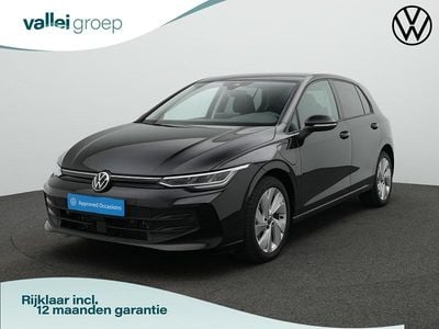 Occasion VW Golf VIII Edition 204 PK (150 kW) 2025 Zwart (metallic) Hatchback