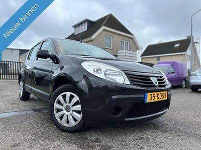 Zwart Occasion 2009 Dacia Sandero Ambiance Hatchback | € 2.650 (Eerlijke prijs)