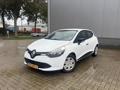 Wit Gebruikt 2014 Renault Clio IV Authentique Hatchback | € 3.499 (Iets duurder)