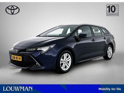 Blauw metallic Occasion 2023 Toyota Corolla Active Stationwagen | € 24.995 (Eerlijke prijs)