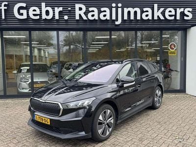 Zwart Gebruikt 2021 Skoda Enyaq iV SUV | € 18.900 (Goede deal)