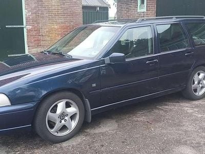 Blauw Gebruikt 1997 Volvo V70 Stationwagen | € 1.400