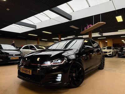 Zwart Gebruikt 2017 VW Golf VII GTI Hatchback | € 24.250 (Eerlijke prijs)