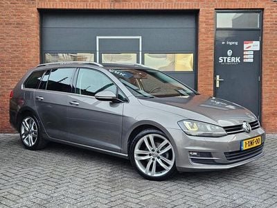 Grijs (metallic) Gebruikt 2014 VW Golf VII Edition Stationwagen | € 14.450 (Eerlijke prijs)