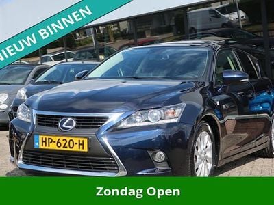 Lexus CT200h