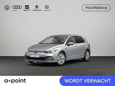 Zilver Occasion 2022 VW Golf VIII Style Hatchback | € 27.449 (Goede deal)