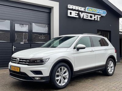 tweedehands VW Tiguan 1.5 TSI ACT Comfortline PANO/TREKHAAK