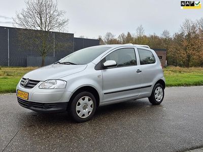 Grijs Gebruikt 2007 VW Fox Trendline Hatchback | € 1.499 (Eerlijke prijs)