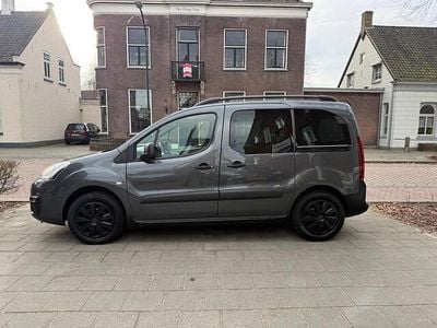 Grijs Occasion 2017 Citroën Berlingo XTR MPV | € 10.495 (Eerlijke prijs)