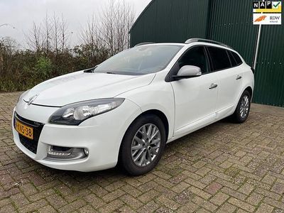 Wit (metallic) Gebruikt 2013 Renault Mégane GT Line GT-Line Stationwagen | € 5.450 (Eerlijke prijs)