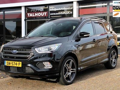 Zwart Gebruikt 2018 Ford Kuga ST-Line SUV | € 17.950 (Eerlijke prijs)