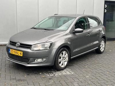 Grijs Gebruikt 2010 VW Polo Highline Hatchback | € 5.400 (Eerlijke prijs)