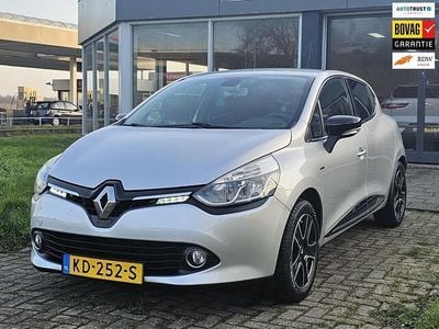 Grijs (metallic) Occasion 2016 Renault Clio IV Dynamique Hatchback | € 6.450 (Goede deal)