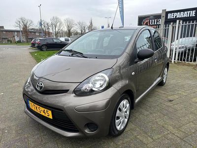 tweedehands Toyota Aygo 1.0 VVT-i Now