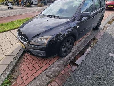 Zwart Occasion 2007 Ford Focus Futura Stationwagen | € 1.850 (Eerlijke prijs)