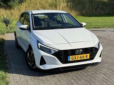 Occasion 2021 Hyundai i20 Advantage Sedan | € 16.200 (Eerlijke prijs)