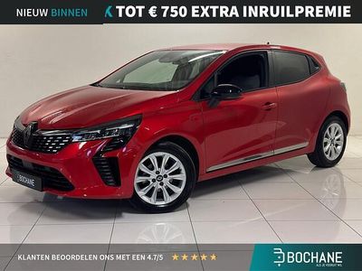 Rood Occasion 2024 Renault Clio V Evolution Hatchback | € 17.900 (Iets duurder)