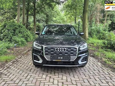 Zwart Gebruikt 2019 Audi Q2 Design SUV | € 20.885 (Eerlijke prijs)