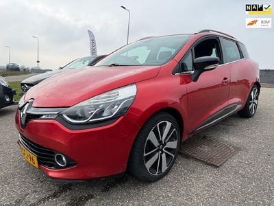 Rood Occasion 2013 Renault Clio GrandTour Dynamique Stationwagen | € 6.999 (Eerlijke prijs)