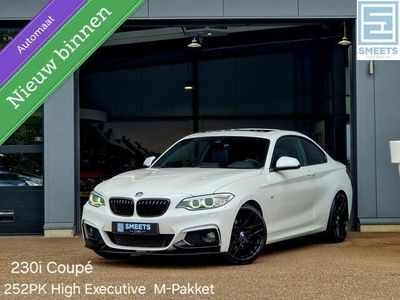 tweedehands BMW 230 230 2-serie Coupé i High Executive M-pakket 252PK A