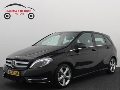 Zwart, metallic lak Gebruikt 2014 Mercedes B180 Prestige MPV | € 12.888 (Eerlijke prijs)
