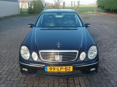 Zwart Gebruikt 2003 Mercedes E500 Elegance Sedan | € 4.990 (Eerlijke prijs)