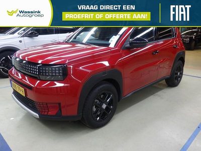 Rood Nieuw 2025 Fiat Grande Panda Icon Hatchback | € 23.840 (Goede deal)