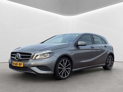 Grijs Gebruikt 2013 Mercedes A180 Hatchback | € 9.945 (Eerlijke prijs)