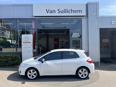Toyota Auris Hybrid