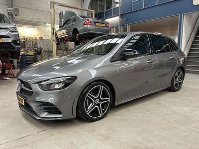 Mercedes B200