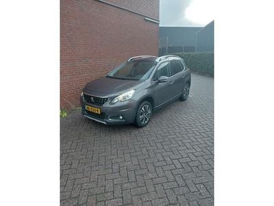Grijs Gebruikt 2017 Peugeot 2008 Allure SUV | € 7.999 (Eerlijke prijs)