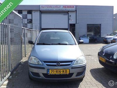 Grijs Gebruikt 2005 Opel Corsa Hatchback | € 1.050 (Eerlijke prijs)